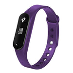 Bracelet connecté CHIGU C6 avec écran OLED 0,69 pouce, Bluetooth, compatible avec les téléphones Android et iOS : moniteur de fréquence cardiaque, podomètre, notifications d’appels, suivi du sommeil, rappel d’activité, alarme et fonction anti-perte.