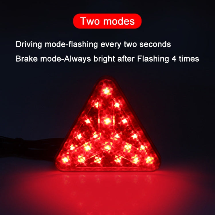 Feu arrière LED de pilote triangulaire style X pour vélo / VTT, style X