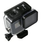 Boîtier étanche 60 m pour GoPro HERO6/5 Black avec porte arrière tactile, filtre, fixation par boucle et vis. Objectif non démonté.
