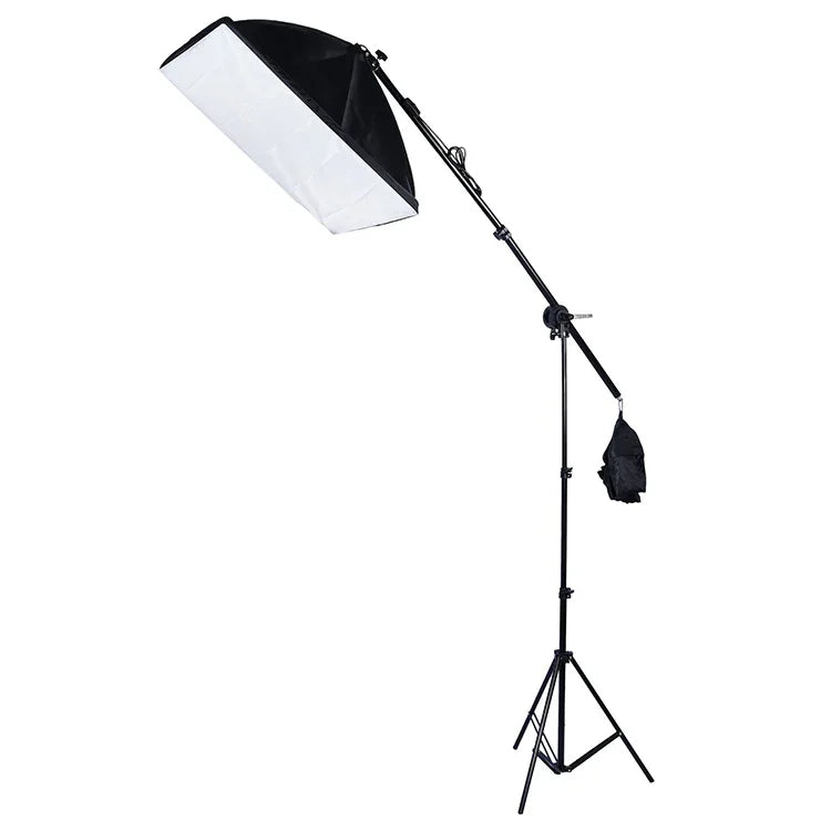 Kit d'éclairage studio comprenant une softbox 50x70cm, un trépied de 2m avec bras articulé et une barre de support.