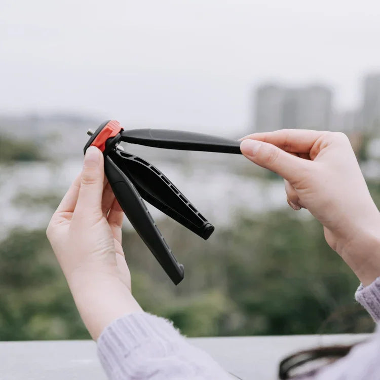 YELANGU PC203 YLG1801C Kit trépied/support de caméra LED pour selfies, vidéo, vlogging et diffusion en direct, avec poignée et stabilisateur en plastique.