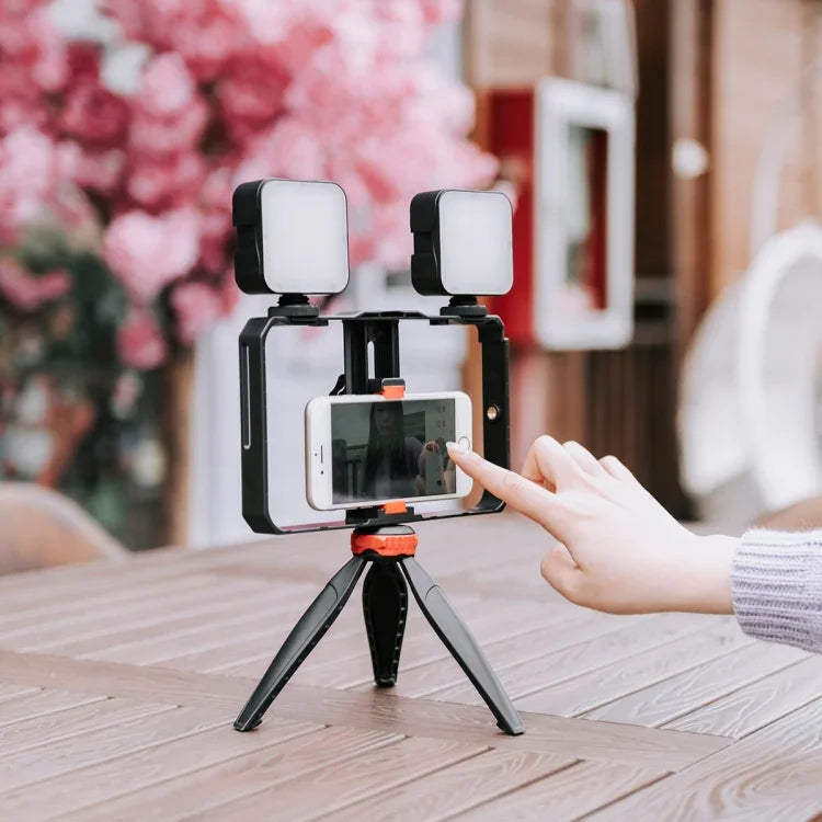 YELANGU PC203 YLG1801C Kit trépied/support de caméra LED pour selfies, vidéo, vlogging et diffusion en direct, avec poignée et stabilisateur en plastique.