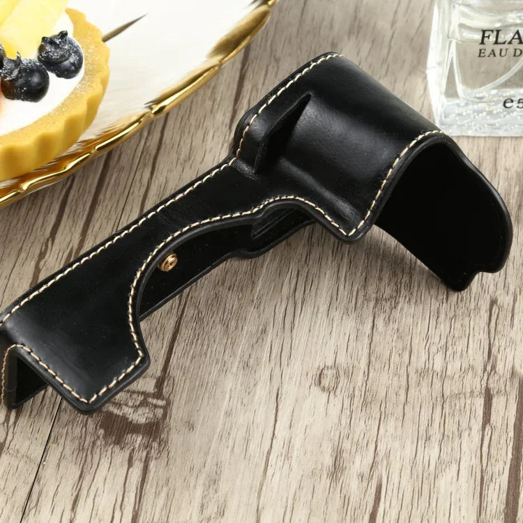Étui demi-boîtier en cuir PU avec filetage 1/4 pouce pour appareil photo Sony ILCE-7C/A7C