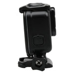 Boîtier 2 en 1 pour GoPro HERO6/5 : coque arrière tactile + boîtier étanche 45 m (nécessite le démontage de l’objectif pour l’installation), avec fixation à boucle et vis de serrage.