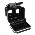 Boîtier 2 en 1 pour GoPro HERO6/5 : coque arrière tactile + boîtier étanche 45 m (nécessite le démontage de l’objectif pour l’installation), avec fixation à boucle et vis de serrage.