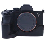 Étui demi-boîtier en cuir PU avec filetage 1/4 pouce pour Sony A7 IV