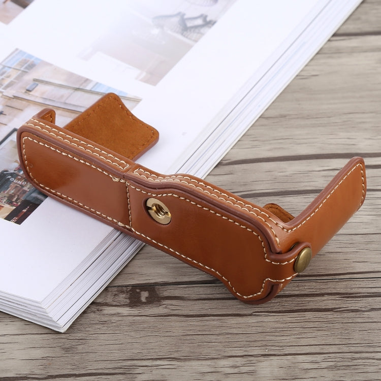 Étui demi-boîtier en cuir PU avec filetage 1/4 pouce pour appareils photo FUJIFILM X-T10 / X-T20 et FUJIFILM XT10.