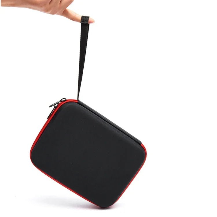Étui de transport pour DJI Osmo Mobile 6, dimensions : 21 x 16 x 6 cm.