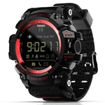 Montre connectée Lokmat MK16 avec écran LCD, étanche jusqu'à 50 m, notifications, déclencheur photo à distance et suivi des mouvements.