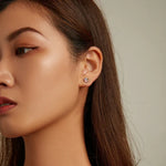 Boucles d'oreilles clous en argent sterling S925 serties de zircon coloré en forme de patte mignonne pour femmes, zircon coloré en forme de patte mignonne