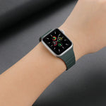 Bracelet de Montre en Cuir Magnétique Puissant pour Apple Watch Series, 7 41mm / 6&SE&5&4 40mm / 3&2&1 38mm, 7 45mm / 6&SE&5&4 44mm / 3&2&1 42mm