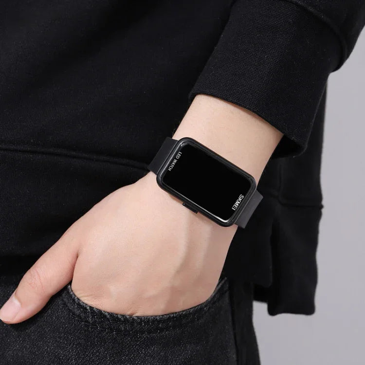 SKMEI 1873 Montre électronique LED étanche à bracelet en PU
