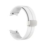 Bracelet de montre en silicone avec boucle déployante en argent, pour Samsung Galaxy Watch5 40 et 44mm / Pro 45mm
