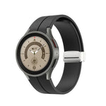 Bracelet de montre en silicone avec boucle déployante en argent, pour Samsung Galaxy Watch5 40 et 44mm / Pro 45mm