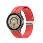Bracelet de montre en silicone avec boucle déployante en argent, pour Samsung Galaxy Watch5 40 et 44mm / Pro 45mm