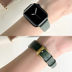Bracelet en cuir soyeux, pour Apple Watch Series 8 et 7 41 mm / SE 2 et 6 et SE et 5 et 4 40 mm, pour Apple Watch Ultra 49 mm / Series 8 et 7 45 mm / SE 2 et 6 et SE et 5 et 4 44 mm