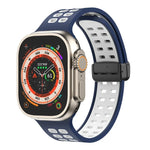 Bracelet de montre en silicone à trous carrés avec fermoir pliant magnétique, pour Apple Watch Series 8&7 45mm, pour Apple Watch Series 8&7 41mm