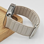 Bracelet de montre magnétique en silicone à boucle inversée, pour Apple Watch 38 mm