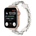 Bracelet de montre chaîne en alliage de zinc à fleur à 5 pétales, pour Apple Watch SE 2023 44mm, pour Apple Watch SE 2023 40mm, pour Apple Watch Ultra 2 49mm, pour Apple Watch Series 9 45mm, pour Apple Watch Series 9 41mm, pour Apple Watch Ultra 49mm