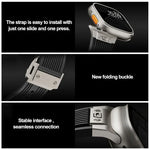 Bracelet de montre en silicone élastique avec boucle en titane texturée verticale