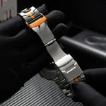 Double Lock Buckle Turtle Titanium Steel Watch Band, For Apple Watch SE 40mm, For Apple Watch SE 44mm, For Apple Watch Series 6 40mm, For Apple Watch Series 6 44mm, For Apple Watch Series 5 44mm, For Apple Watch Series 5 40mm                           ...