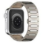 Bracelet de montre ovale en alliage de titane avec boucle papillon, compatible avec Apple Watch SE 2023 44 mm, Apple Watch Ultra 2 49 mm, Apple Watch Series 9 45 mm, Apple Watch Ultra 49 mm, Apple Watch Series 8 45 mm et Apple Watch SE 2022 44 mm…