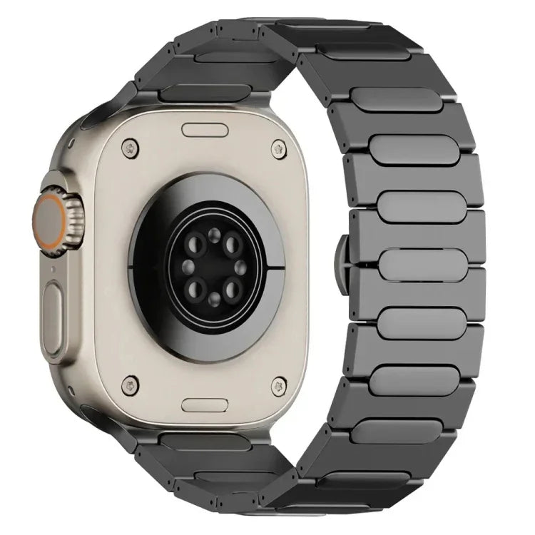 Bracelet de montre ovale en alliage de titane avec boucle papillon, compatible avec Apple Watch SE 2023 44 mm, Apple Watch Ultra 2 49 mm, Apple Watch Series 9 45 mm, Apple Watch Ultra 49 mm, Apple Watch Series 8 45 mm et Apple Watch SE 2022 44 mm…