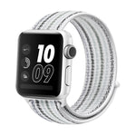 Bracelet en nylon à boucle, Pour Apple Watch Series 8&7 41mm / SE 2&6&SE&5&4 40mm / 3&2&1 38mm, Pour Apple Watch Ultra 49mm / Series 8&7 45mm / SE 2&6&SE&5&4 44mm / 3&2&1 42mm, Pour Apple Watch Series 7 45mm / 6 & SE & 5 & 4 44mm / 3 & 2 & 1 42mm
