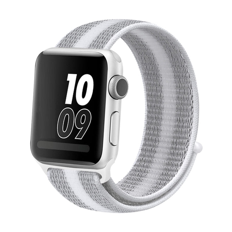 Bracelet en nylon à boucle, Pour Apple Watch Series 8&7 41mm / SE 2&6&SE&5&4 40mm / 3&2&1 38mm, Pour Apple Watch Ultra 49mm / Series 8&7 45mm / SE 2&6&SE&5&4 44mm / 3&2&1 42mm, Pour Apple Watch Series 7 45mm / 6 & SE & 5 & 4 44mm / 3 & 2 & 1 42mm