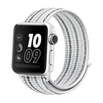 Bracelet en nylon à boucle, Pour Apple Watch Series 8&7 41mm / SE 2&6&SE&5&4 40mm / 3&2&1 38mm, Pour Apple Watch Ultra 49mm / Series 8&7 45mm / SE 2&6&SE&5&4 44mm / 3&2&1 42mm, Pour Apple Watch Series 7 45mm / 6 & SE & 5 & 4 44mm / 3 & 2 & 1 42mm