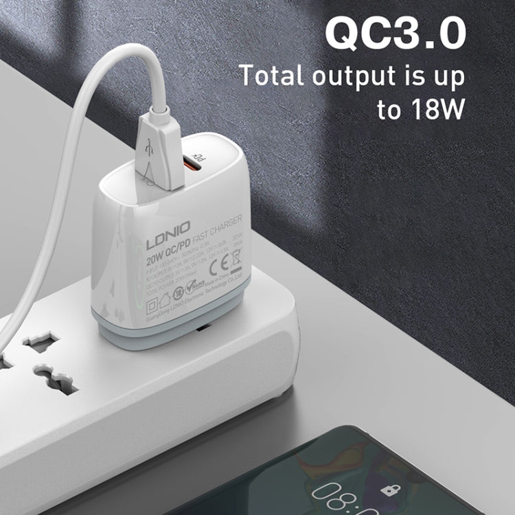 Chargeur rapide USB + Type-C LDNIO Q229 QC3.0 / PD20W avec câble USB vers 8 broches 1m, prise EU, prise UK, prise US
