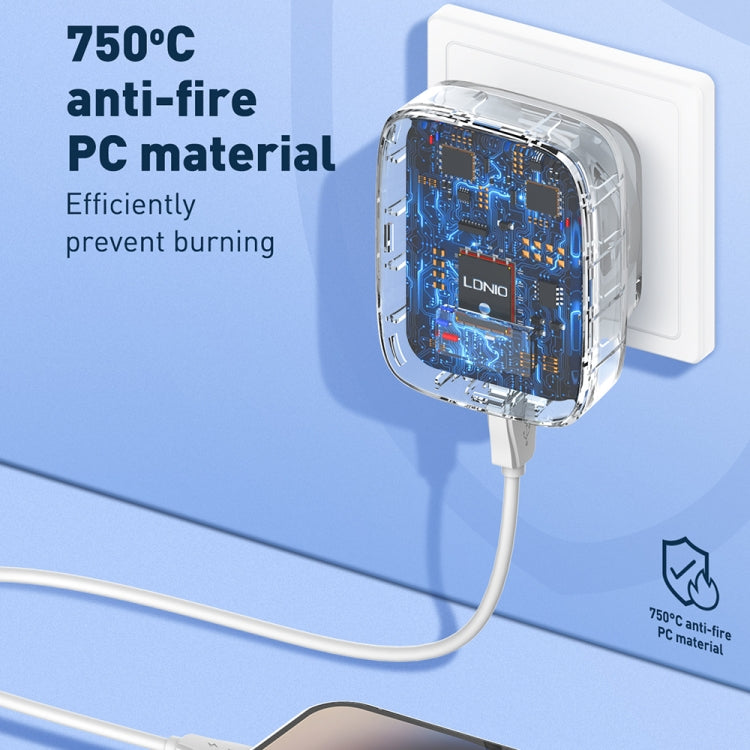 Chargeur port Type-C + double USB LDNIO Q334 32W avec câble de données USB-C / Type-C vers USB-C / Type-C 1m, prise EU, prise UK, prise US