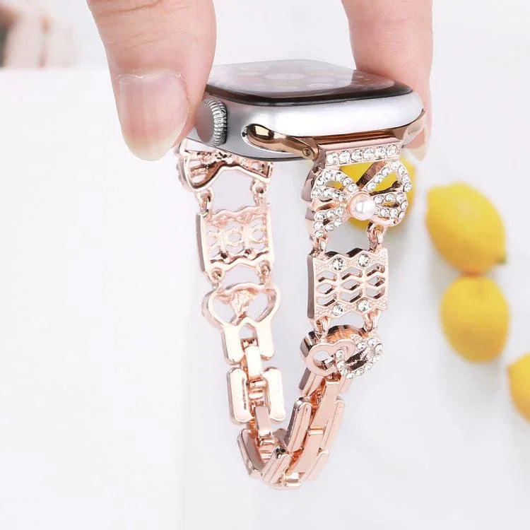 Bracelet de montre en acier inoxydable avec boucle nœud papillon, compatible avec Apple Watch 46 mm / 49 mm / 45 mm / 44 mm et Apple Watch 42 mm / 41 mm / 40 mm / 38 mm.