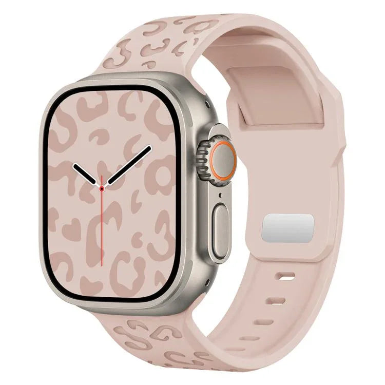 Bracelet de montre en silicone à boucle concave motif léopard, compatible avec Apple Watch 46 mm / 49 mm / 45 mm / 44 mm et Apple Watch 42 mm / 41 mm / 40 mm / 38 mm.