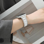 Bracelet de montre en acier et céramique à trois perles de 18 mm, compatible avec les Apple Watch 46 mm / 49 mm / 45 mm / 44 mm et 42 mm / 41 mm / 40 mm / 38 mm.