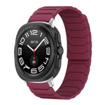Bracelet de montre magnétique en silicone xDfind, compatible avec les Samsung Galaxy Watch Ultra / Ultra 2025, Galaxy Watch 8 / 8 Classic et Galaxy Watch 7 / 6 / 5 / FE.