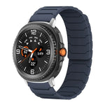 Bracelet de montre magnétique en silicone xDfind, compatible avec les Samsung Galaxy Watch Ultra / Ultra 2025, Galaxy Watch 8 / 8 Classic et Galaxy Watch 7 / 6 / 5 / FE.