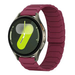 Bracelet de montre magnétique en silicone xDfind, compatible avec les Samsung Galaxy Watch Ultra / Ultra 2025, Galaxy Watch 8 / 8 Classic et Galaxy Watch 7 / 6 / 5 / FE.