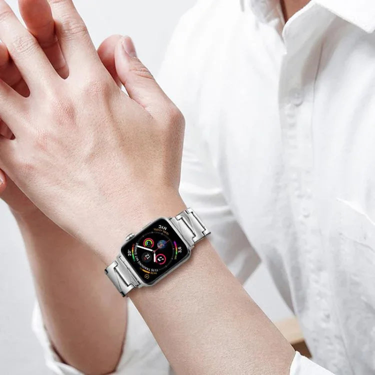 Bracelet de montre xDfind en acier inoxydable à maillons étagés, compatible avec Apple Watch 42/44/45/46/49 mm et Apple Watch 38/40/41/S10 42 mm.