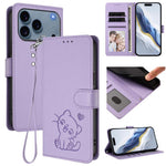 Étui de téléphone en cuir avec motif de cœur et de chat en relief avec dragonne, Pour iPhone 17e / 16e, Pour iPhone 17 Pro Max, Pour iPhone 17 Pro, Pour iPhone 17