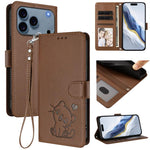 Étui de téléphone en cuir avec motif de cœur et de chat en relief avec dragonne, Pour iPhone 17e / 16e, Pour iPhone 17 Pro Max, Pour iPhone 17 Pro, Pour iPhone 17
