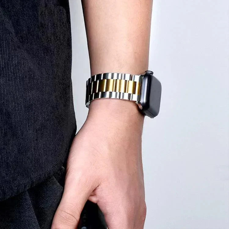 Bracelet de montre à trois perles en acier inoxydable avec film incurvé 3D, pour Apple Watch Ultra 2/1 49 mm, Apple Watch Series 45 mm, Apple Watch Series 41 mm et Apple Watch Series 38 mm.
