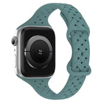 Bracelet de montre en silicone tressé avec boucle papillon xDfind, compatible avec Apple Watch 42/44/45/46/49 mm et Apple Watch 38/40/41/S10 42 mm.