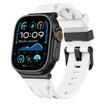 Bracelet de montre en silicone noir avec boucle ardillon, compatible avec les Apple Watch 46 mm / 49 mm / 45 mm / 44 mm et 42 mm / 41 mm / 40 mm / 38 mm.