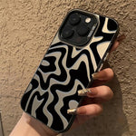Étui de téléphone PC 2-en-1 givré avec motif à rayures ondulées, pour iPhone 11, pour iPhone 11 Pro, pour iPhone X / XS, pour iPhone XR, pour iPhone XS Max, pour iPhone 8 Plus / 7 Plus