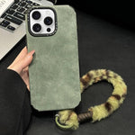 Étui de téléphone en similicuir suédé avec corde en peluche lapin sérigraphiée, Pour iPhone 17 Pro Max, Pour iPhone 17 Pro, Pour iPhone 17, Pour iPhone 16 Pro Max, Pour iPhone 16 Pro, Pour iPhone 16, Pour iPhone 15 Pro Max, Pour iPhone 15 Pro