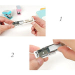 Deli Creative Stationery Agrafeuse géométrique Agrafeuse de mode colorée Fournitures scolaires et de bureau petite, taille : 4,9 x 2,2 cm, livraison de couleur aléatoire, 4,9 x 2,2 cm