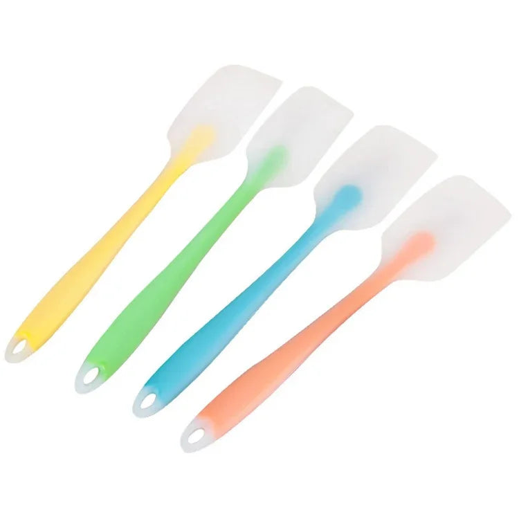 5 Racloirs à crème/spatules à gâteau en silicone translucides monobloc, résistants aux hautes températures, couleurs aléatoires