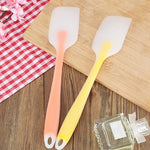 5 Racloirs à crème/spatules à gâteau en silicone translucides monobloc, résistants aux hautes températures, couleurs aléatoires