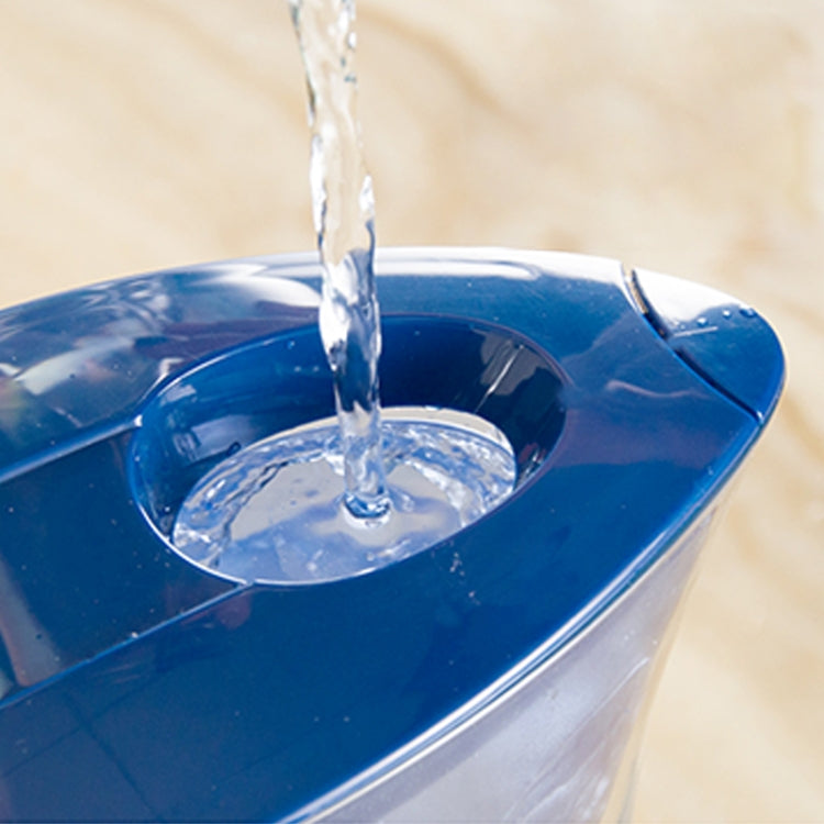 Bouteille d'eau froide portable de 1,3 L avec filtre à charbon actif pour cuisine domestique, 1,3 L (Bleu)